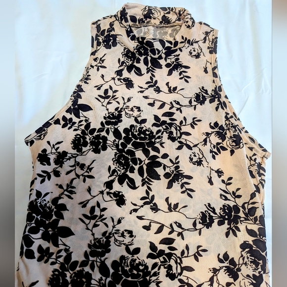 🌻2 for $20 | SHEIN Privé Floral Print Mock Neck Tank Bodysuit | Sheer Material - Picture 6 of 9